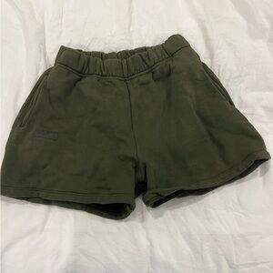 Set active sweatshorts in color forest green